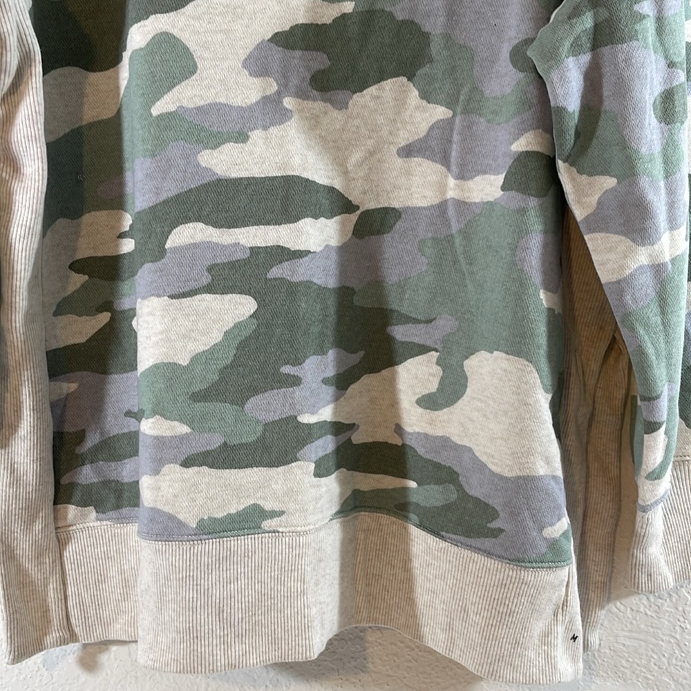 AERIE Good Vibes Camo Oversized Pullover Sweatshirt Size Medium NEW - Picture 4 of 13
